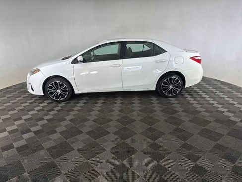 Used 2015 Toyota Corolla S FWD image 11