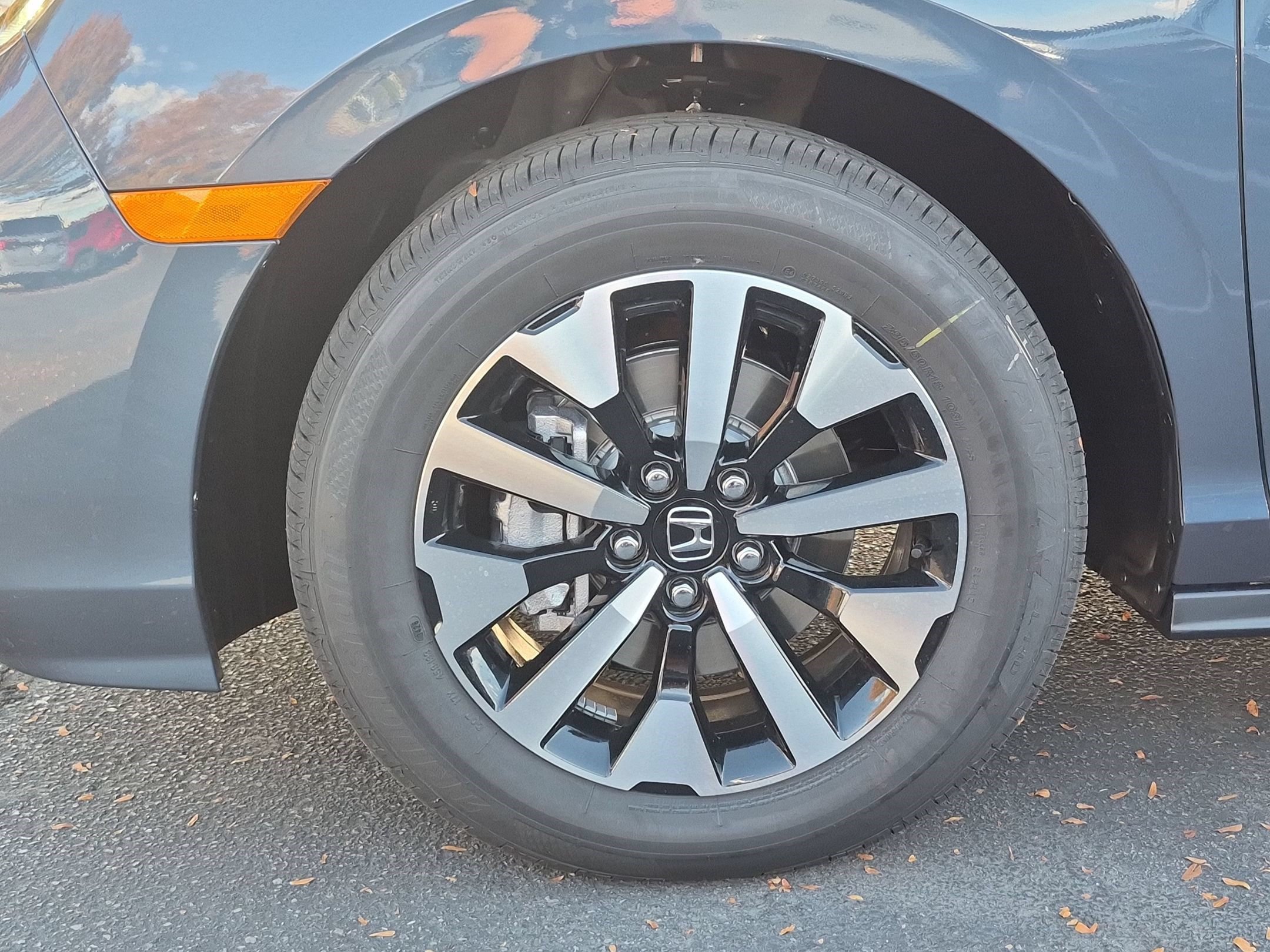 New 2027 Honda Odyssey EX-L image 12