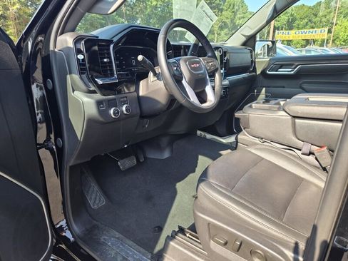 Used 2025 GMC Sierra 1500 SLT RWD image 17