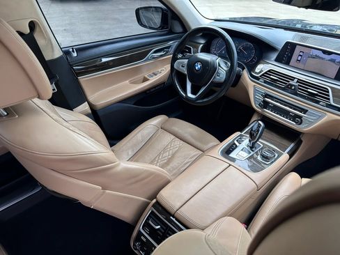 Used 2017 BMW 750i xDrive AWD/4WD image 98