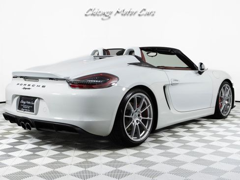 Used 2016 Porsche Boxster Spyder image 12