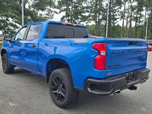 Used 2025 Chevrolet Silverado 1500 LT Trail Boss w/ Convenience Package II AWD/4WD image 5