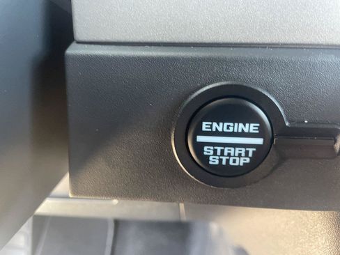 Used 2025 Ford Bronco Outer Banks w/ Sasquatch Package AWD/4WD image 22