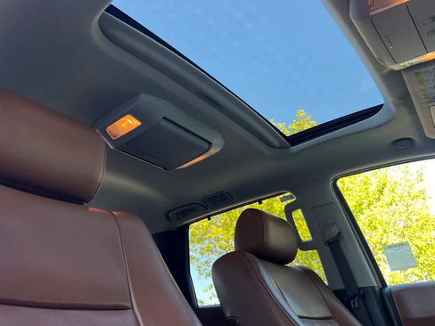 Used 2018 Toyota Sequoia Platinum w/ Carpet Mat Package AWD/4WD image 20
