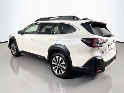 Used 2024 Subaru Outback Limited AWD/4WD image 10