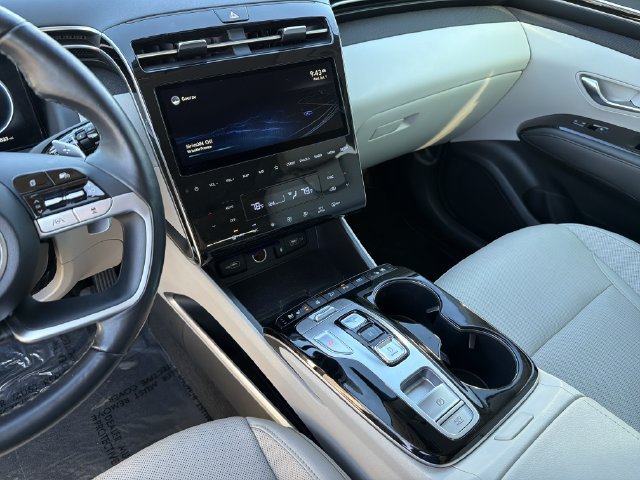 Certified 2022 Hyundai Tucson Limited FWD image 31
