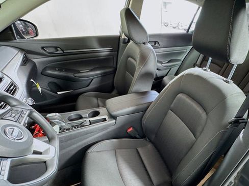 New 2026 Nissan Altima 2.5 SV FWD image 17