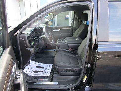 Certified 2024 Chevrolet Silverado 1500 LT w/ Z71 Off-Road Package image 17