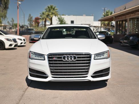 Used 2015 Audi S8 image 2