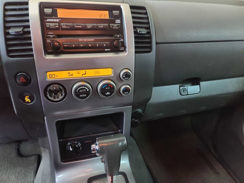 Used 2006 Nissan Pathfinder SE w/ (P01) Se Premium Pkg image 28
