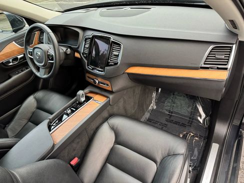 Used 2022 Volvo XC90 T8 Inscription Expression w/ Advanced Package image 23