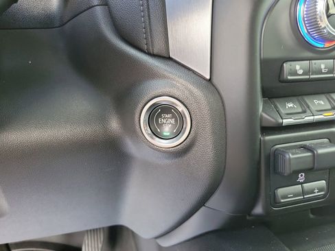 Used 2020 GMC Sierra 1500 SLT AWD/4WD image 28