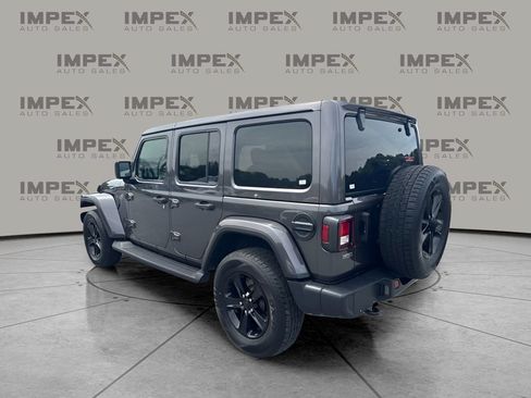 Used 2020 Jeep Wrangler Unlimited Sahara AWD/4WD image 2