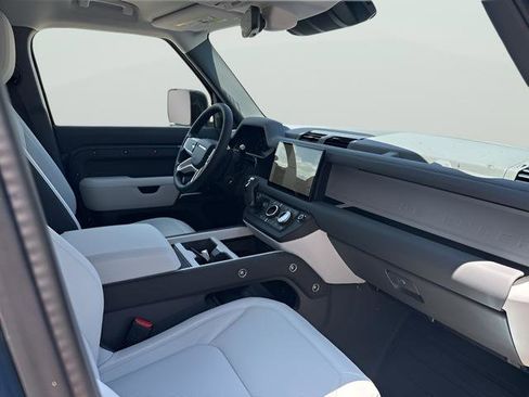 Certified 2025 Land Rover Defender 110 S AWD/4WD image 19