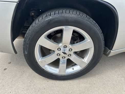 Used 2008 Chevrolet TrailBlazer SS w/ Sun And 6-Disc Cd Package AWD/4WD image 40