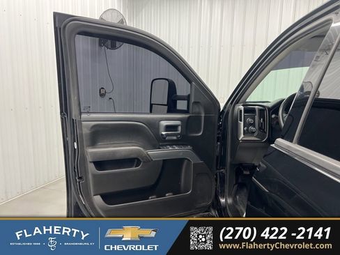 Used 2017 Chevrolet Silverado 1500 LT w/ All Star Edition image 8