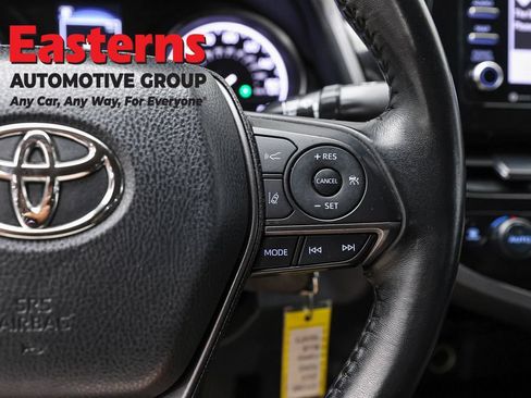 Used 2023 Toyota Camry SE FWD image 15