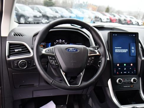 Used 2024 Ford Edge SEL w/ Convenience Package image 12