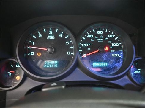 Used 2011 Chevrolet Silverado 1500 W/T w/ LS Package image 9