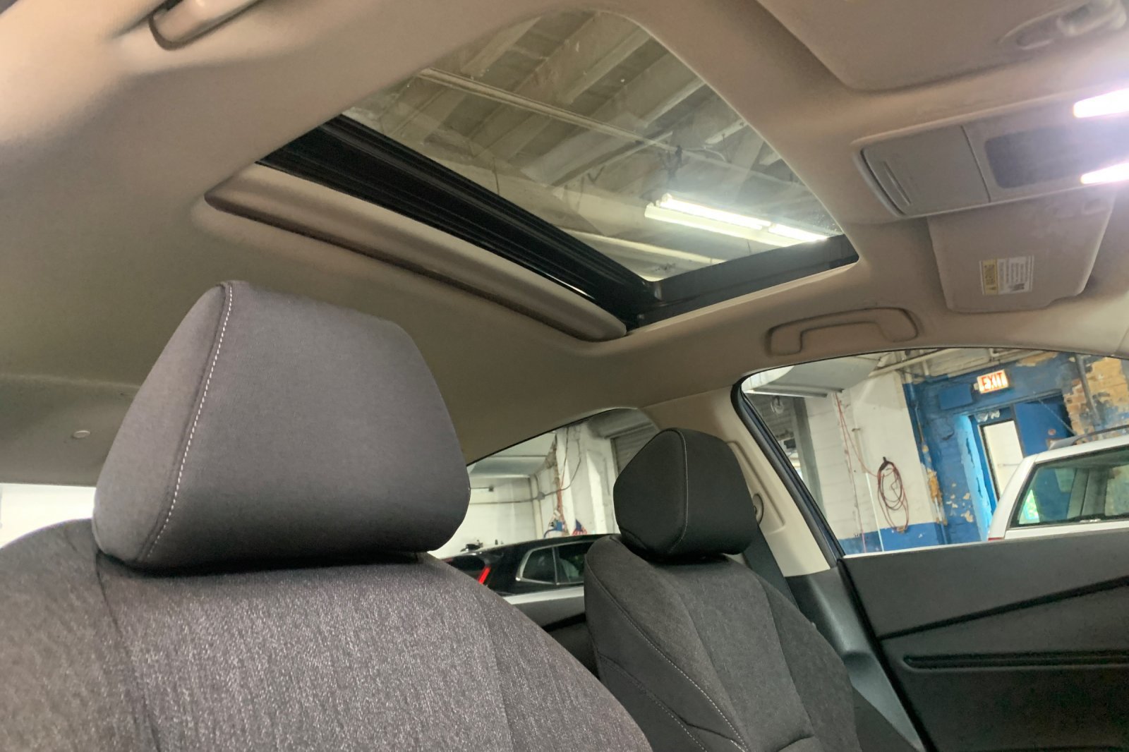 Certified 2025 Honda Accord SE image 18