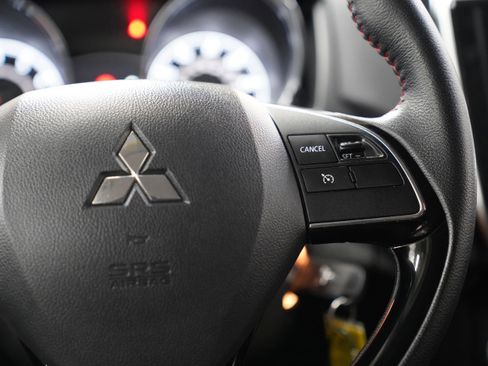 Used 2025 Mitsubishi Outlander Sport AWD image 20