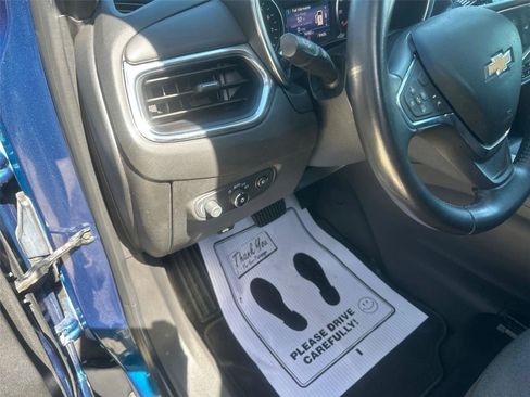 Used 2021 Chevrolet Equinox LT FWD image 22