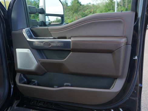 Used 2023 Ford F350 King Ranch AWD/4WD image 9