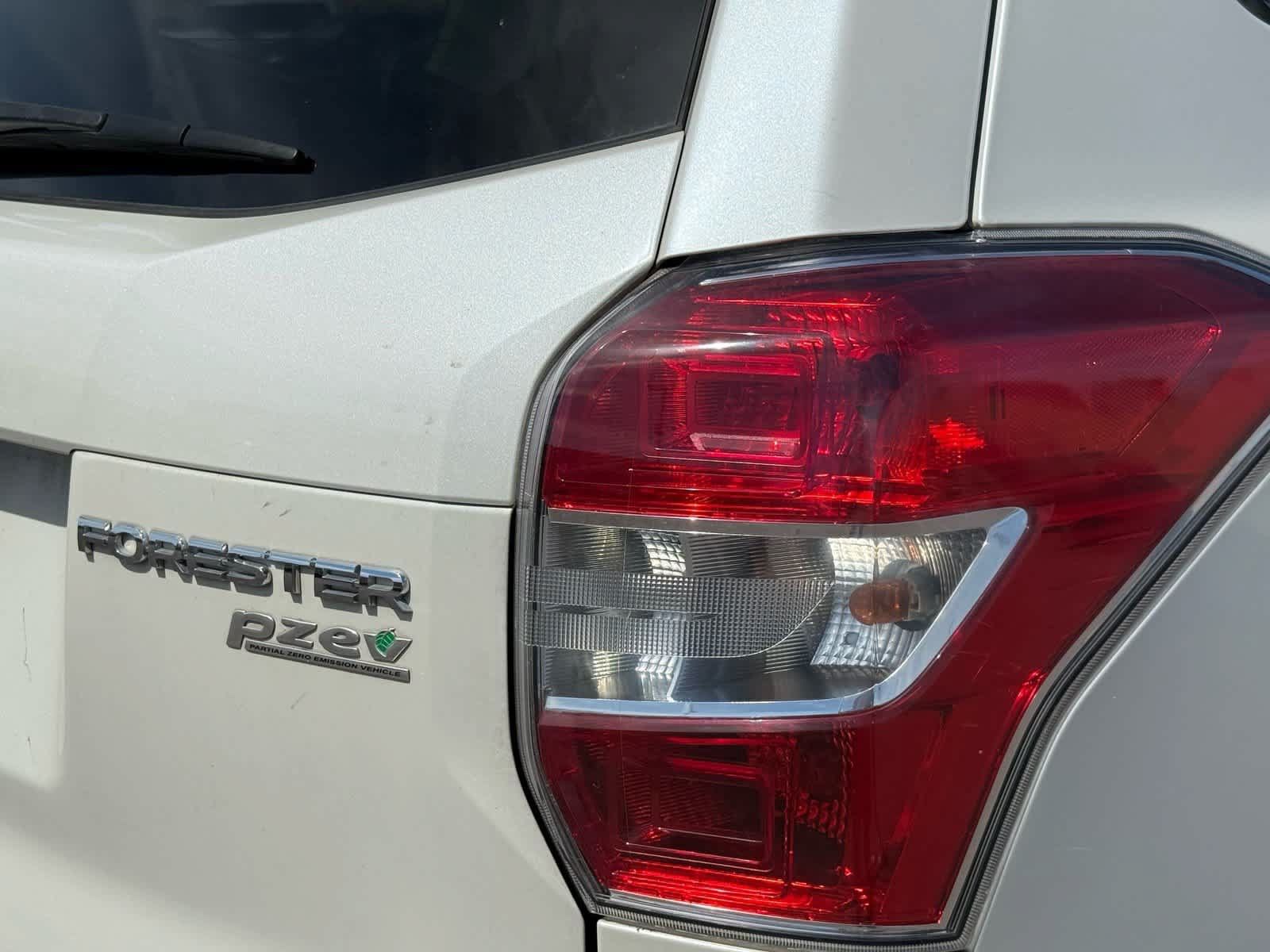 Used 2015 Subaru Forester 2.5i Limited w/ Popular Package #2 AWD/4WD image 19