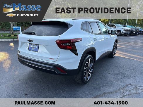 Certified 2024 Chevrolet Trax RS w/ Sunroof Package FWD image 7