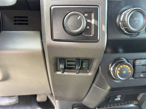 Used 2022 Ford F350 XL w/ Power Equipment Group image 10