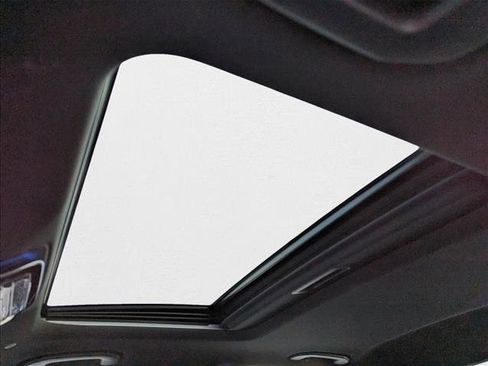 Used 2024 Mercedes-Benz C 300 Sedan image 15