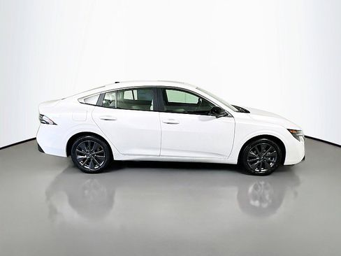 New 2026 Nissan Sentra SL w/ Floor Mat Package FWD image 8