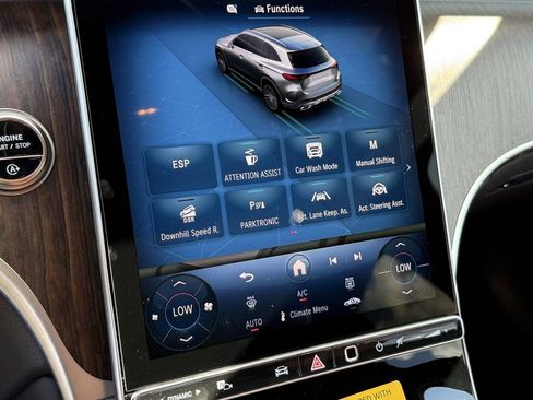 New 2026 Mercedes-Benz GLC 300 4MATIC image 23