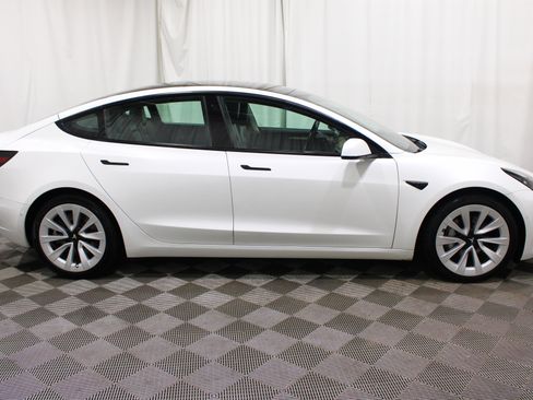 Used 2021 Tesla Model 3 Long Range AWD/4WD image 24