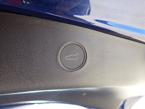 Used 2023 Tesla Model 3 Performance image 7