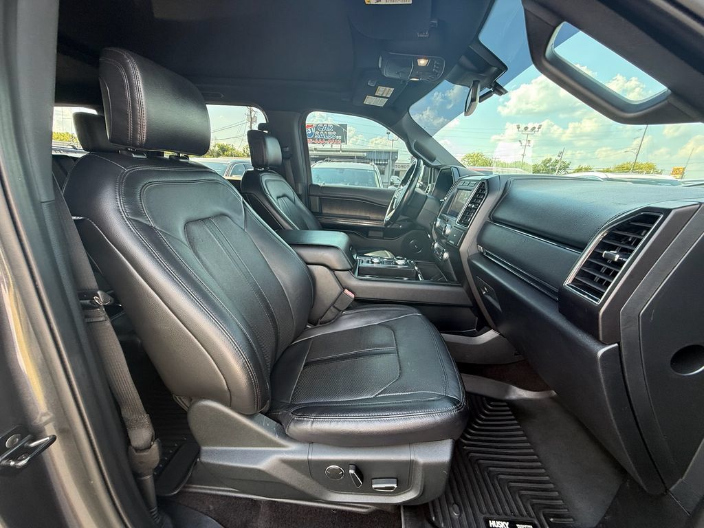 Used 2020 Ford Expedition Limited AWD/4WD image 25
