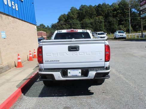Used 2022 Chevrolet Colorado LT w/ Fleet Safety Package image 5