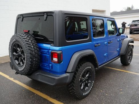 Used 2022 Jeep Wrangler Unlimited Willys image 7
