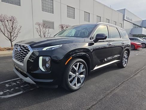 Used 2021 Hyundai Palisade Limited w/ Cargo Package AWD/4WD image 2