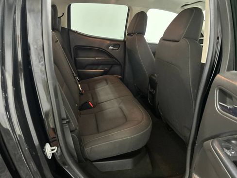 Used 2018 Chevrolet Colorado LT AWD/4WD image 18