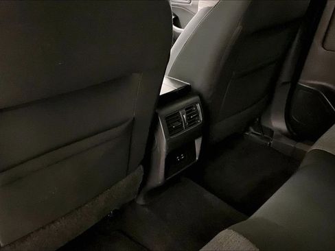 Used 2022 Nissan Rogue SV AWD/4WD image 10
