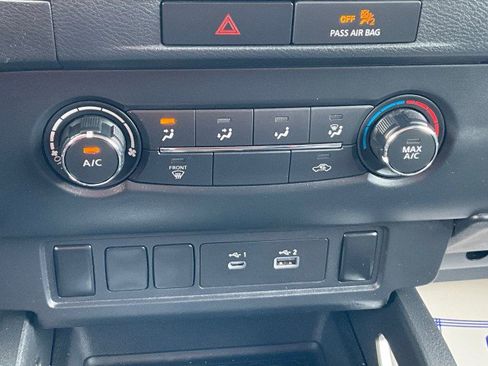 Used 2022 Nissan Frontier SV image 22