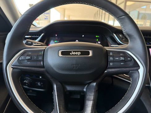 Used 2024 Jeep Grand Cherokee Limited 4xe AWD/4WD image 27