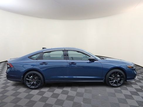 Used 2025 Honda Accord SE image 8