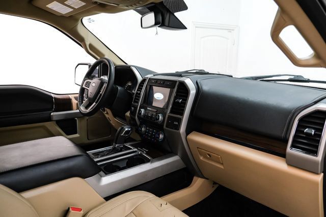Used 2017 Ford F150 Lariat w/ Equipment Group 502A Luxury AWD/4WD image 9