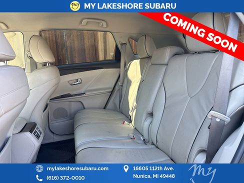 Used 2014 Toyota Venza XLE image 15