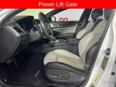 Used 2018 Genesis G80 3.3T Sport RWD image 11