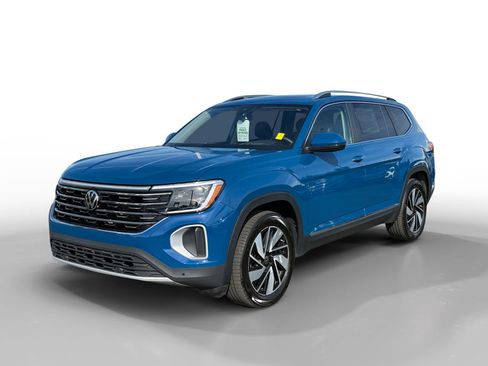 Certified 2025 Volkswagen Atlas SEL image 1