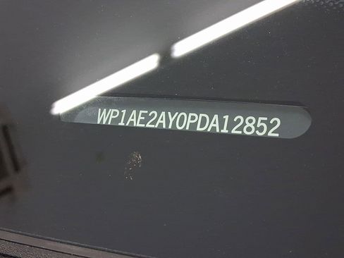 Used 2023 Porsche Cayenne E-Hybrid image 23