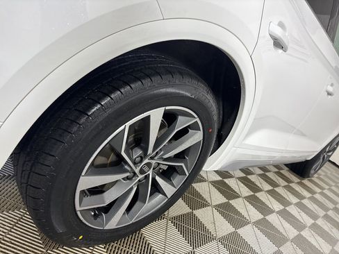 Used 2023 Audi Q5 2.0T Premium Plus w/ Premium Plus Package image 33